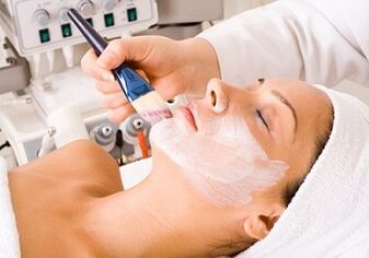 χημικό peeling ως τρόπος αναζωογόνησης του δέρματος του προσώπου